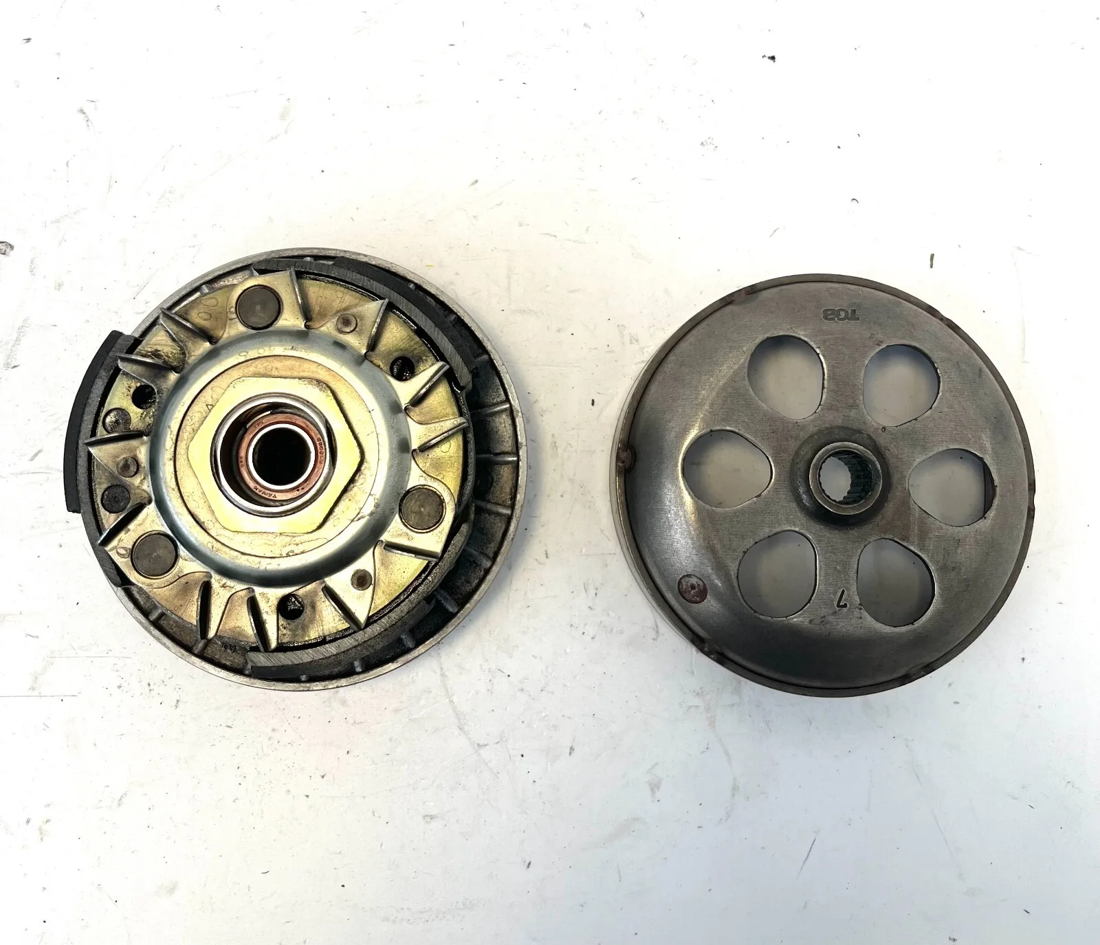 FRIZIONE + CAMPANA PIAGGIO X8 250 - SIGLA: M365M