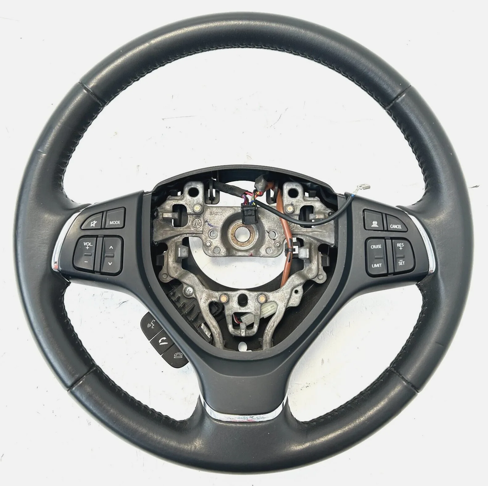 VOLANTE CON COMANDI SUZUKI BALENO (2015-2019) 1.2 HYBRID - MULTIFUNZIONE