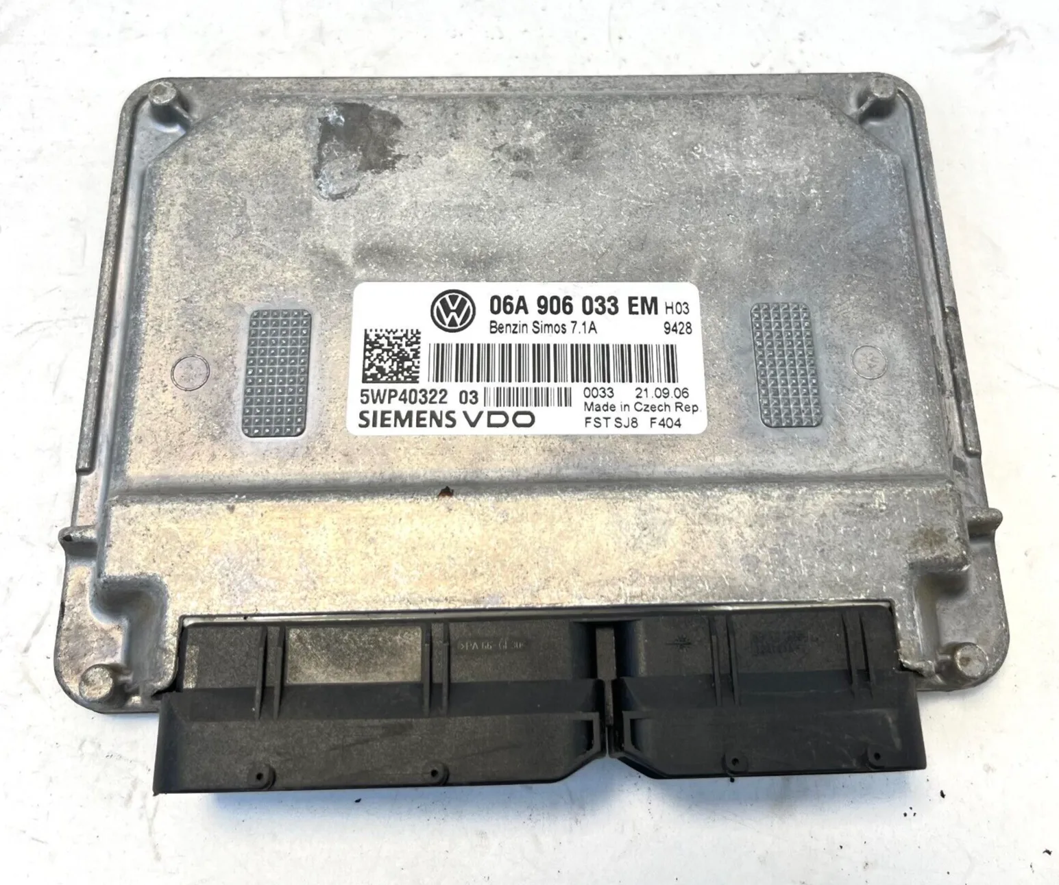 CENTRALINA MOTORE ECU VOLKSWAGEN GOLF 5 V - 1.6 BENZINA (2003-2009) 06A906033EM