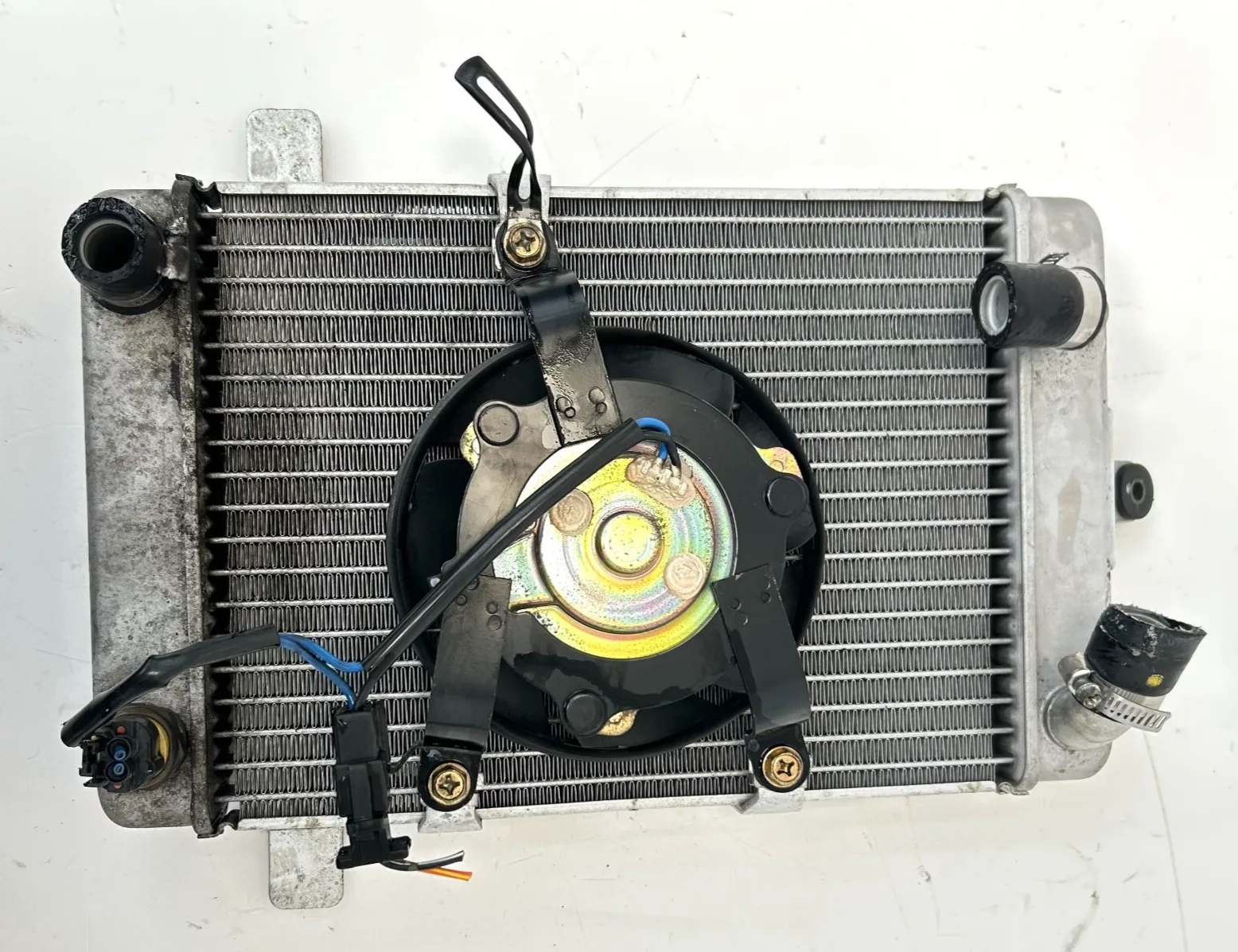 RADIATORE + VENTOLA SUZUKI BURGMAN AN 400 I.E. (2004-2005)(K429) ELETTROVENTOLA