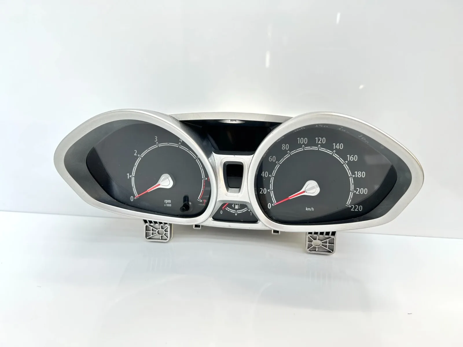 QUADRO STRUMENTI CONTACHILOMETRI FORD FIESTA 6 SERIE / 8A6T-10849-EH (ANNO 2010)