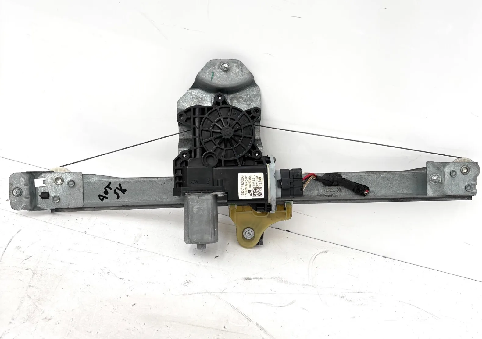 ALZACRISTALLO ANTERIORE SINISTRO RENAULT CLIO 4 SERIE IV (2016-2019)ALZAVETRO SX