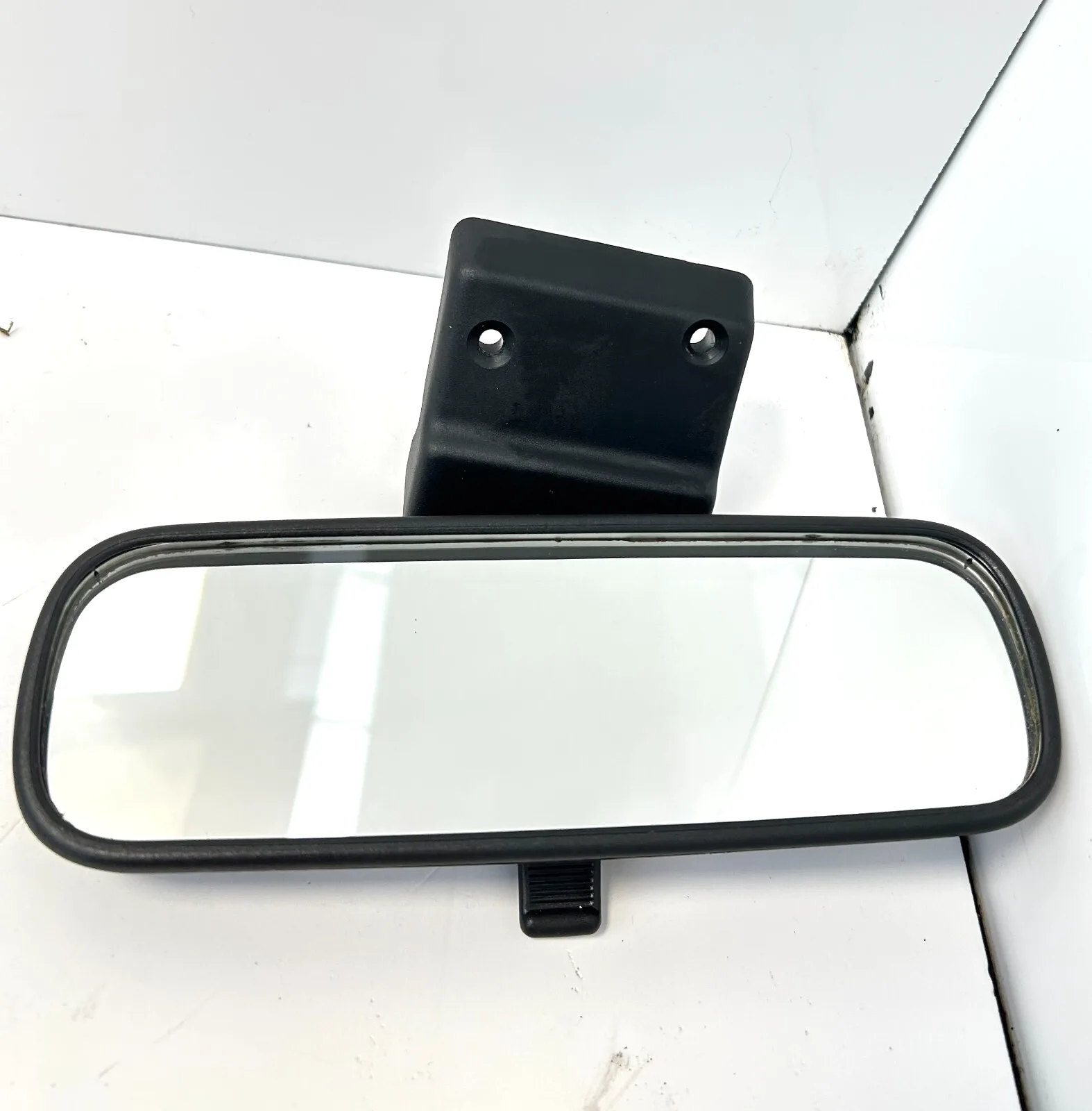 SPECCHIETTO RETROVISORE CENTRALE FIAT UNO 45 S (33 KW)(1983-1995) 1 SERIE