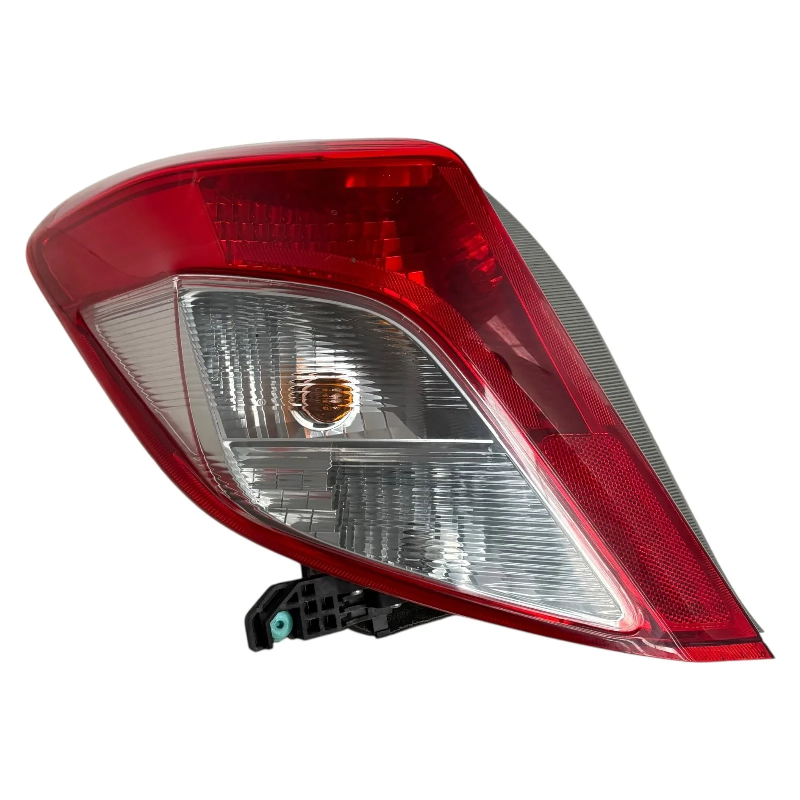 FANALE POSTERIORE SINISTRO TOYOTA YARIS 3 SERIE (XP130)(2011-2014) STOP SX